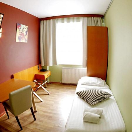 Albert Hotel Saint-Josse-ten-Noode Bagian luar foto