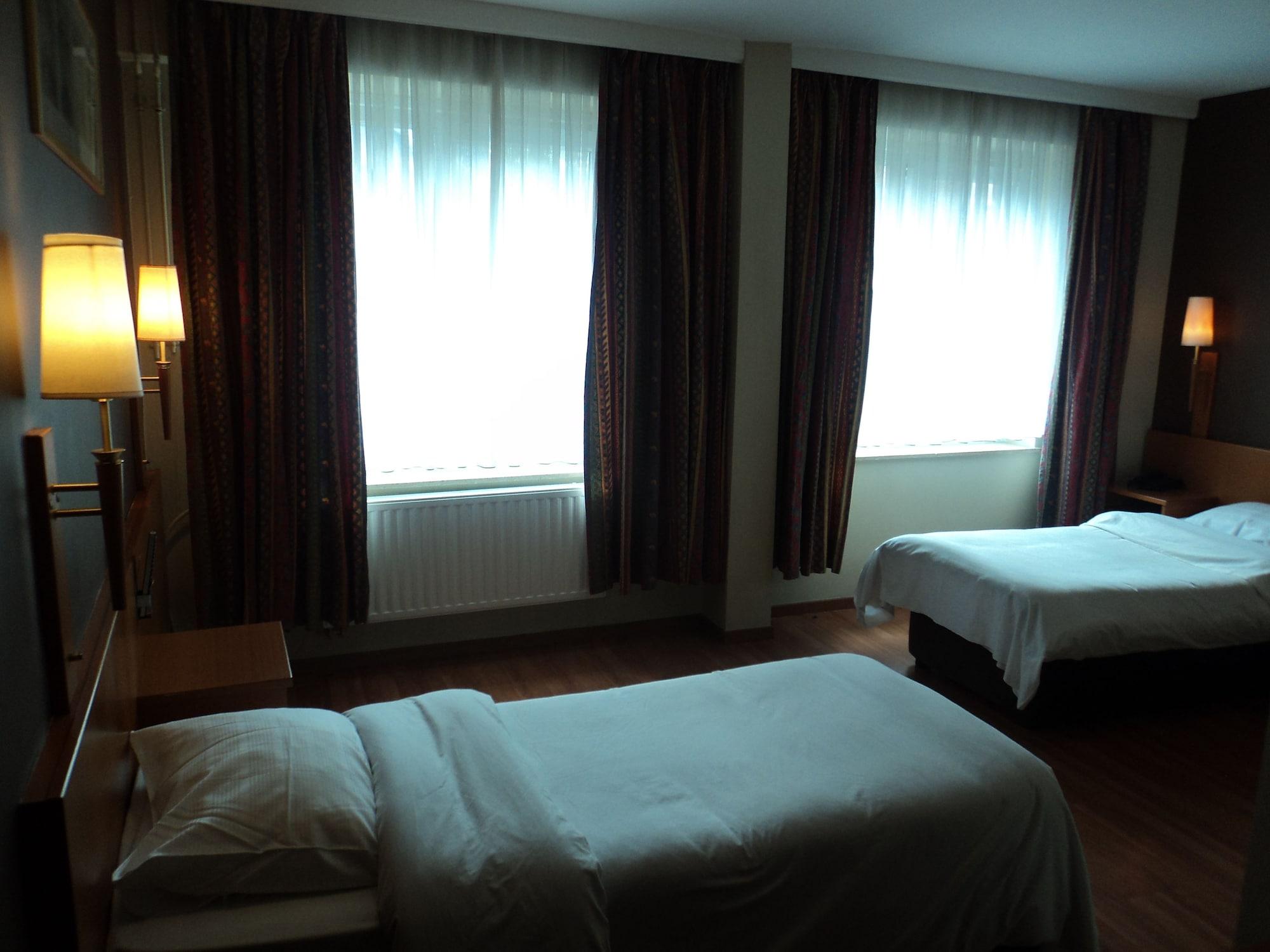 Albert Hotel Saint-Josse-ten-Noode Bagian luar foto
