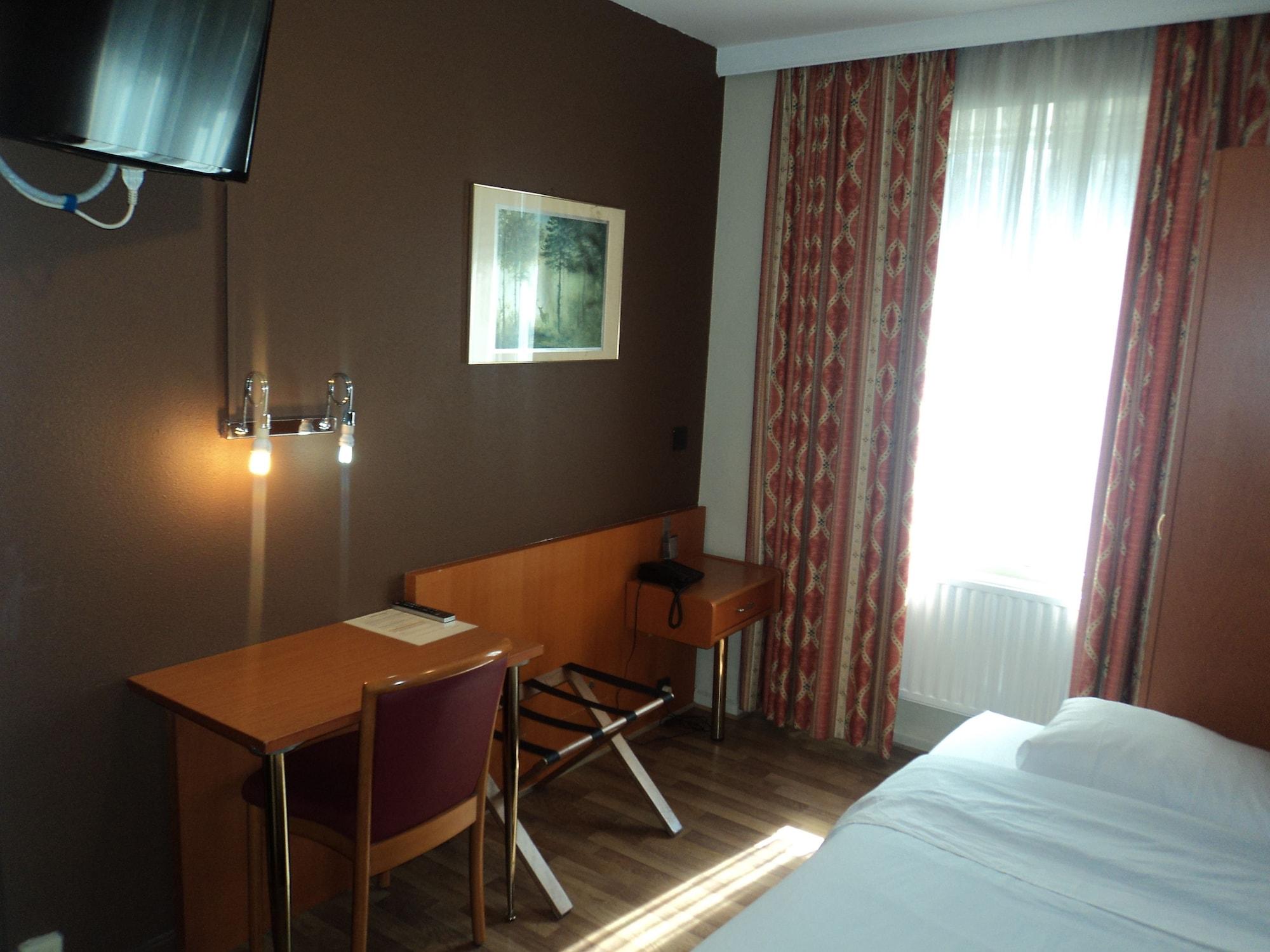 Albert Hotel Saint-Josse-ten-Noode Bagian luar foto